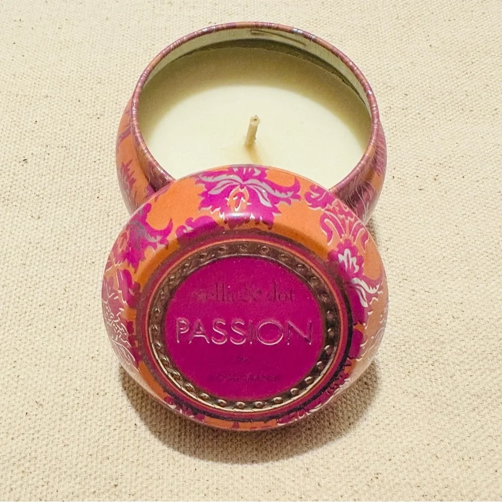 Stella & Dot | Candle | Stella & Dot Passion Candle in Tin | Blood Orange